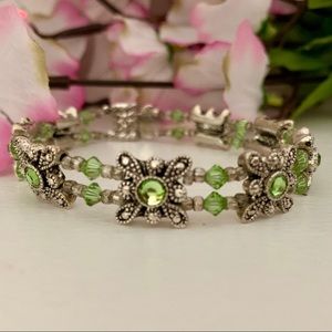 🆕 Swarovski Crystal Flower Bracelet